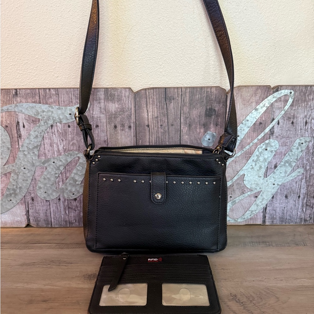 Elegant Black Leather Crossbody Bag